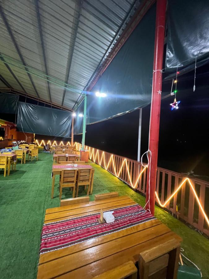 Mak Homestay Upstairs With 5 Bedrooms Kampong Kundassan Esterno foto